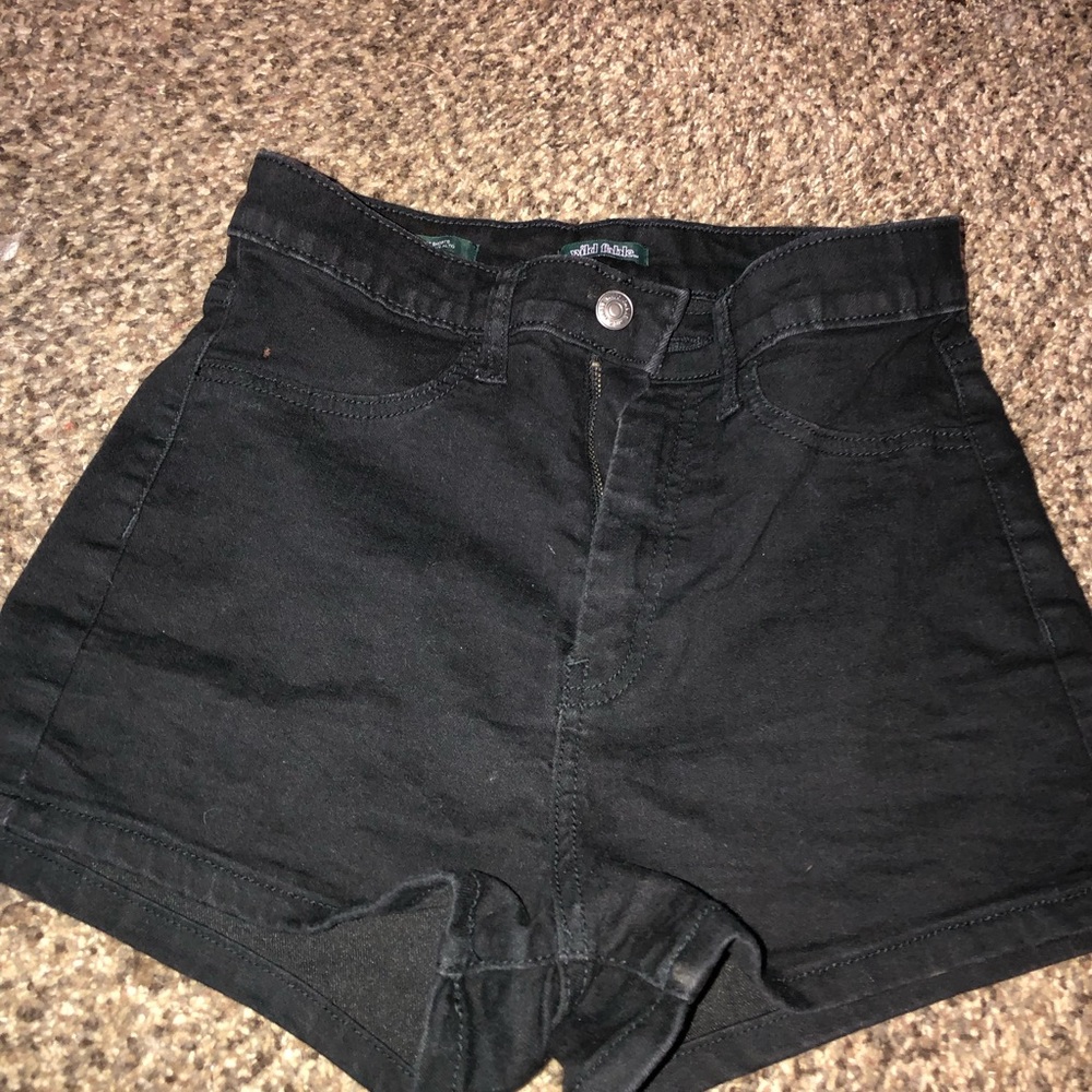 size 4 black shorts